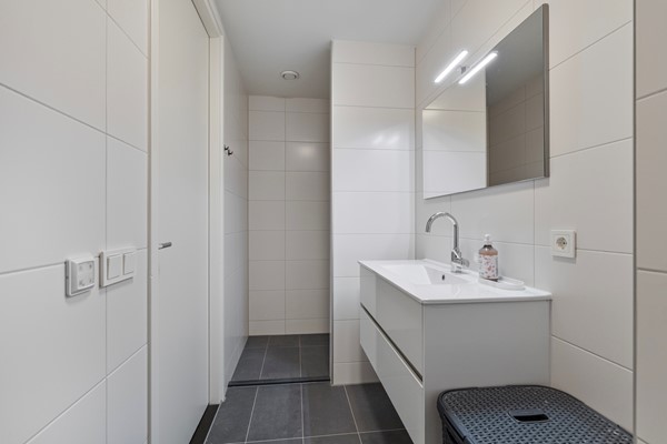 Medium property photo - Koningin Wilhelminastraat 56C, 3751 DG Bunschoten-Spakenburg